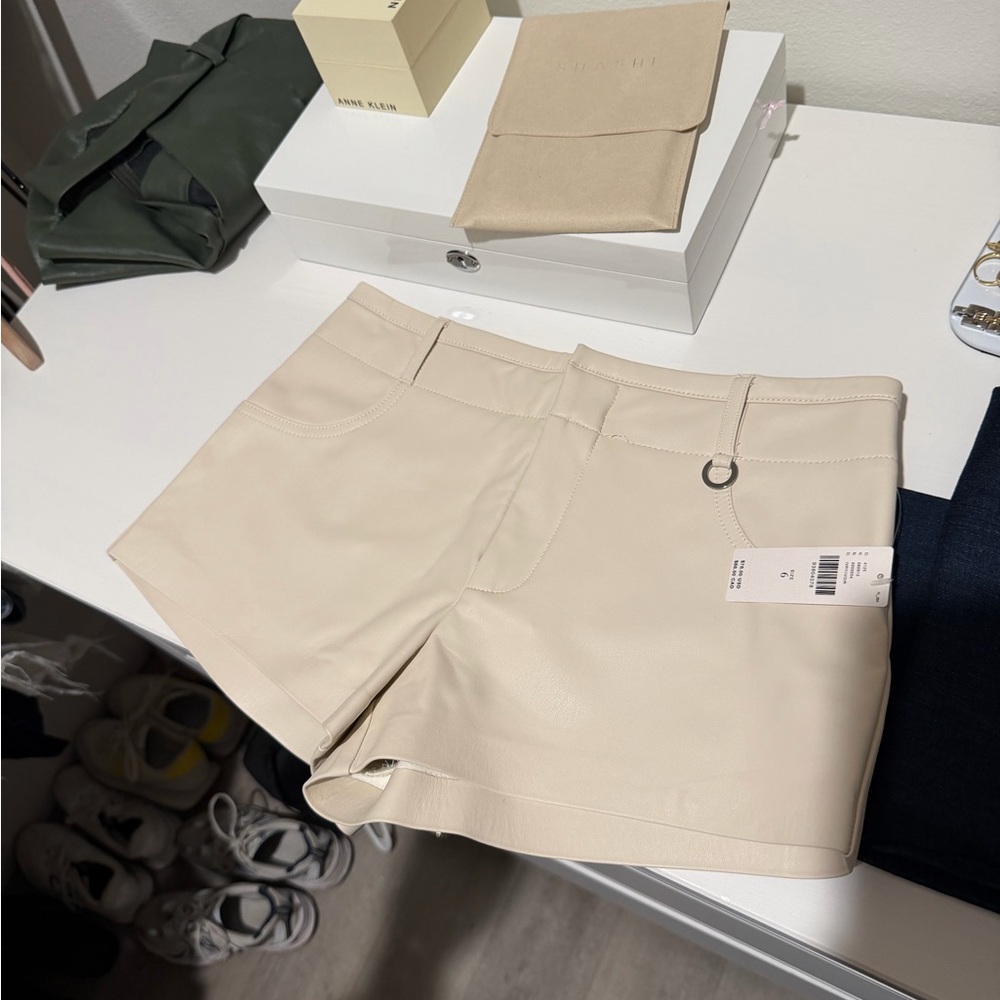 Maeve Women's Cream Shorts